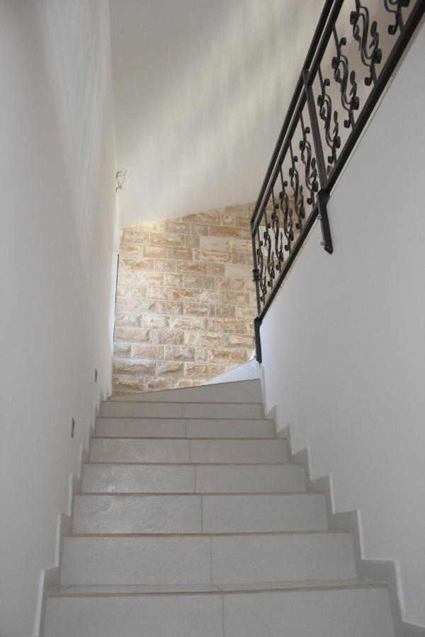 Penthouse By The Sea Διαμέρισμα Τίβατ Εξωτερικό φωτογραφία