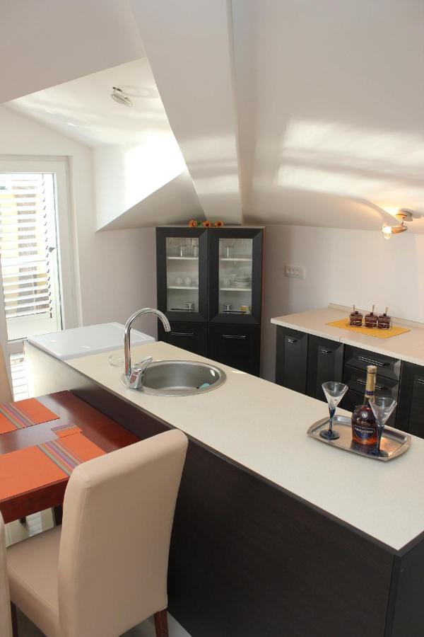 Penthouse By The Sea Διαμέρισμα Τίβατ Εξωτερικό φωτογραφία